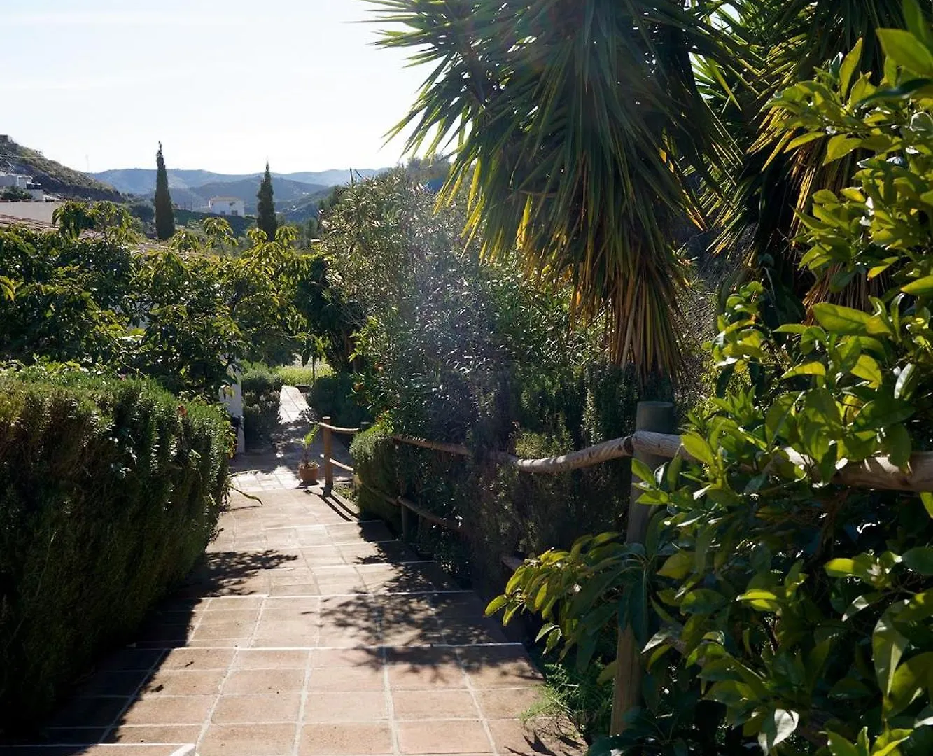 Cortijo Lagar De Luisa Guest House Borge